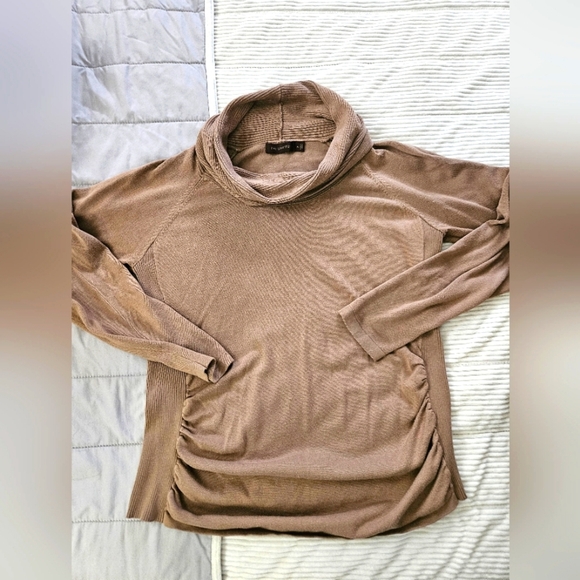 The Limited Cozy Brown Turtleneck Sweater Size XL - Picture 1 of 6